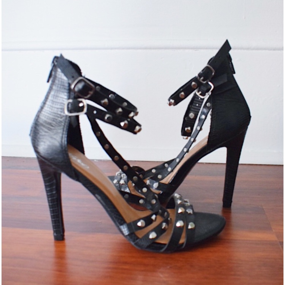 Black • Studded • Strappy • Pumps